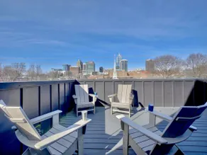 Zen Den, Downtown, Rooftop Hang, Pet Zone - Image 5