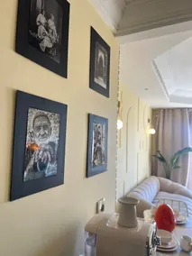 Downtown Feng Shui-style apartment with mountain view - Image 3