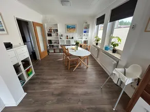 Quiet family house with enclosed garden - Image 3