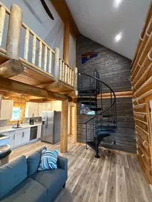 White Wolf Cabin & Hot Tub - Image 5