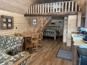 The Cowboy cabin - Bear Creek Cabins - Image 3