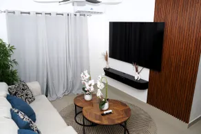 Beachfront penthouse with pool and private jacuzzi - Image 4