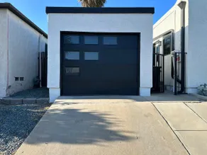 Beautiful Mission style craftsman - Image 2