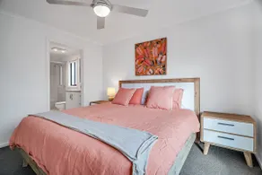 Long Island Retreat - Rosella - Image 4