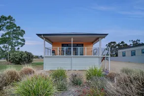 Long Island Retreat - Rosella - Image 2