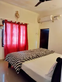 Boho 2.5 BHK |1.2 km WhiteTown |1.6 km rockbeach - Image 4