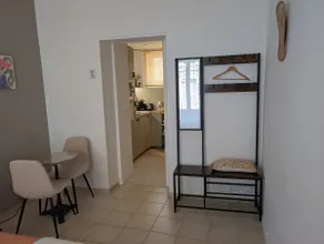 Vaucelles neighborhood studio - Image 3