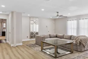 Meadowbrook Manor - Image 2