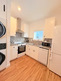 Falmouth Flats Ocean Escape - Image 2