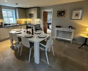 Charming rural cottage & private garden near South Downs - Great location for hiking - Image 2