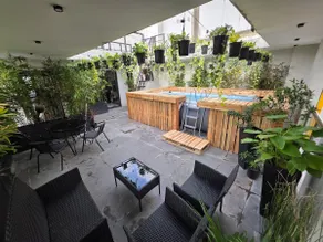 Rooftop Garden Suite 80sqm OWN POOL + Free Parking - Image 2