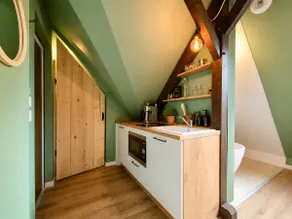 Urban hut - Image 2