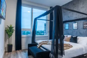 Luxury Lookout: NYC view, 2BR+Free Parking, 10%Off - Image 4