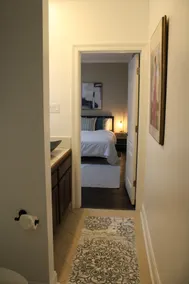 3Bd/2Bth 5 beds by Shopping mall - Image 4