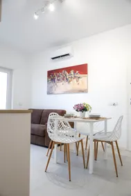 Sea View Apartment for up to 4 people - Image 4