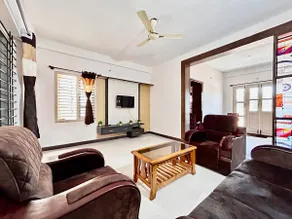 Spacious city central AC Flats - Image 4