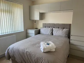 2 double bedroom 1st floor flat - Sleeps 4 - Image 4