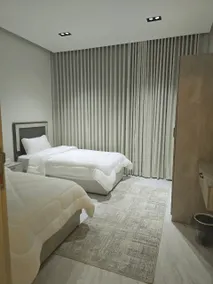 2 bedrooms with 4 beds - Image 5