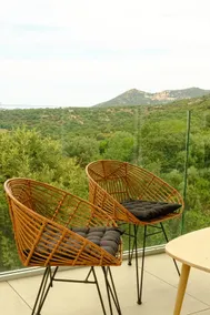 Villa with 3 master suites, sea view, and pool - Image 4
