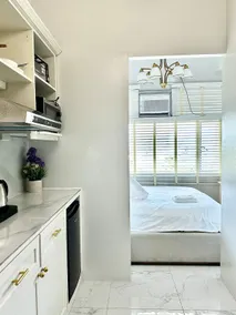Studio Two Condominium, Alabang - GOLD FIBER WI-FI -NETFLIX READY - Image 2