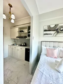 Studio Two Condominium, Alabang - GOLD FIBER WI-FI -NETFLIX READY - Image 4