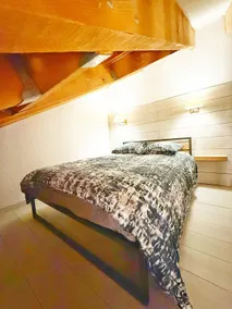 Two-room cabin - Image 2