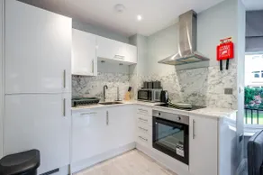 Fast-Wifi|Parking|SelfCheckin|Hospital|Sleeps5 - Image 5