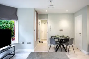 Fast-Wifi|Parking|SelfCheckin|Hospital|Sleeps5 - Image 4