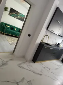 Luxury apartment with two bedrooms and large living room, 100 square meters, city center - Image 5