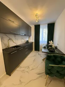 Luxury apartment with two bedrooms and large living room, 100 square meters, city center - Image 2