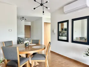 Apartment overlooking the river / Pool / WiFi / Invoice - Image 3