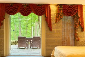 Zen Suite-5 mins to DT,Softened water,Free Pkg,EV - Image 3