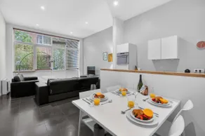Maison Duplex 2BDR - Louise Area - Image 2