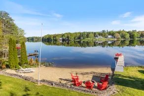 Lakefront Bliss: 4BR with Hot Tub, Views, Kayaks - Image 3