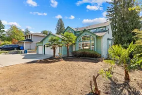 Bright & Spacious 5BR Home | Heart of Kent - Image 2