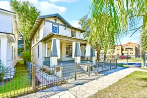 Massive Porch Paradise - 5 mins to DT - Image 3