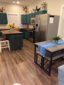 Spacious Private Studio w/Garage Washer Dryer WiFi - Image 3