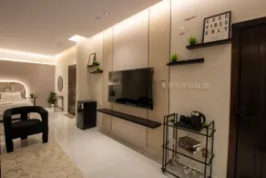A classy studio with a hotel feel, comfort and elegance with self check-in - Image 4