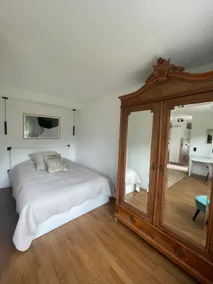 Bright studio with valley view - Image 3
