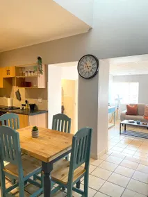 Nunu's Self Catering Apartment - Image 3