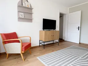 Entire apartment with garden - Image 2
