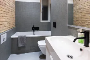 Cabin - Image 5