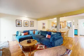 3 BR Townhome with fireplace, deck, mountain views - Image 3