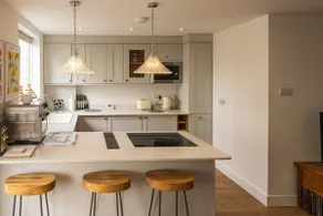 Cosy and stylish apartment in Felpham Village - Image 2