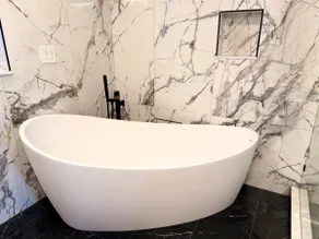 Luxury Lakeview Home, AC, Spa Tub, Bidet, Sleeps 8 - Image 5