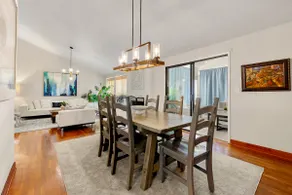 4BR/3BA Modern City Escape - Image 3