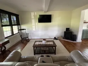 The Last Hurrah Farmhouse - Image 5