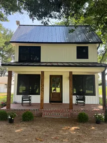 The Last Hurrah Farmhouse - Image 2