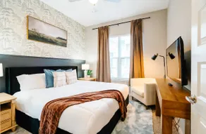 Stay in Luxury Steps Away From Shopping & Dining - Image 2