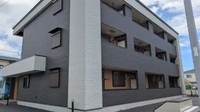 Newly built apartment in July 2025, 2LDK type, room 101, with free parking on the premises, 5 minutes on foot from Odakyu Tomizui Station. - Image 2